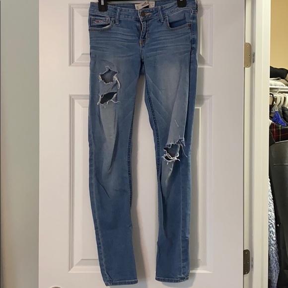 Hollister distressed jeans - Picture 1 of 5